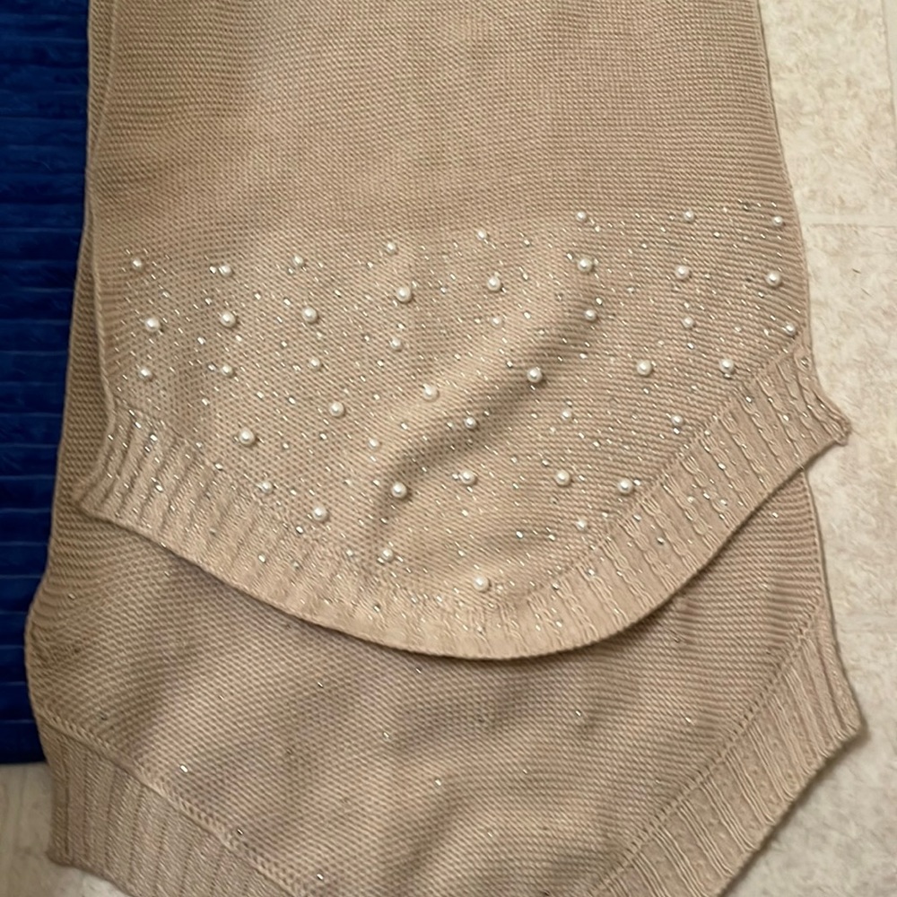 Never Worn Scarf